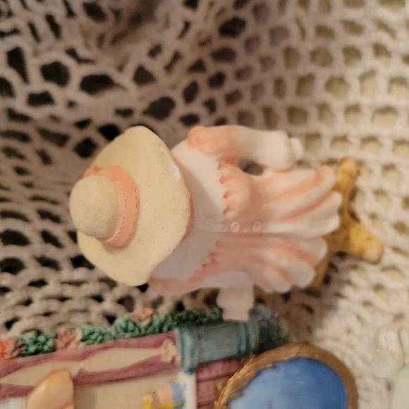 Victorian dollhouse accessories figurines - Picture 5 of 7